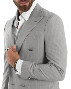 Abito Uomo Doppiopetto Vestito Completo Rigato Giacca Pantaloni Bottoni Metallo Fantasia Gessata Grigio AE1132A