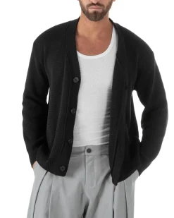 Cardigan uomo filo scollo v maglia cropped con bottoni boxy fit nero GIOSAL-M3091A