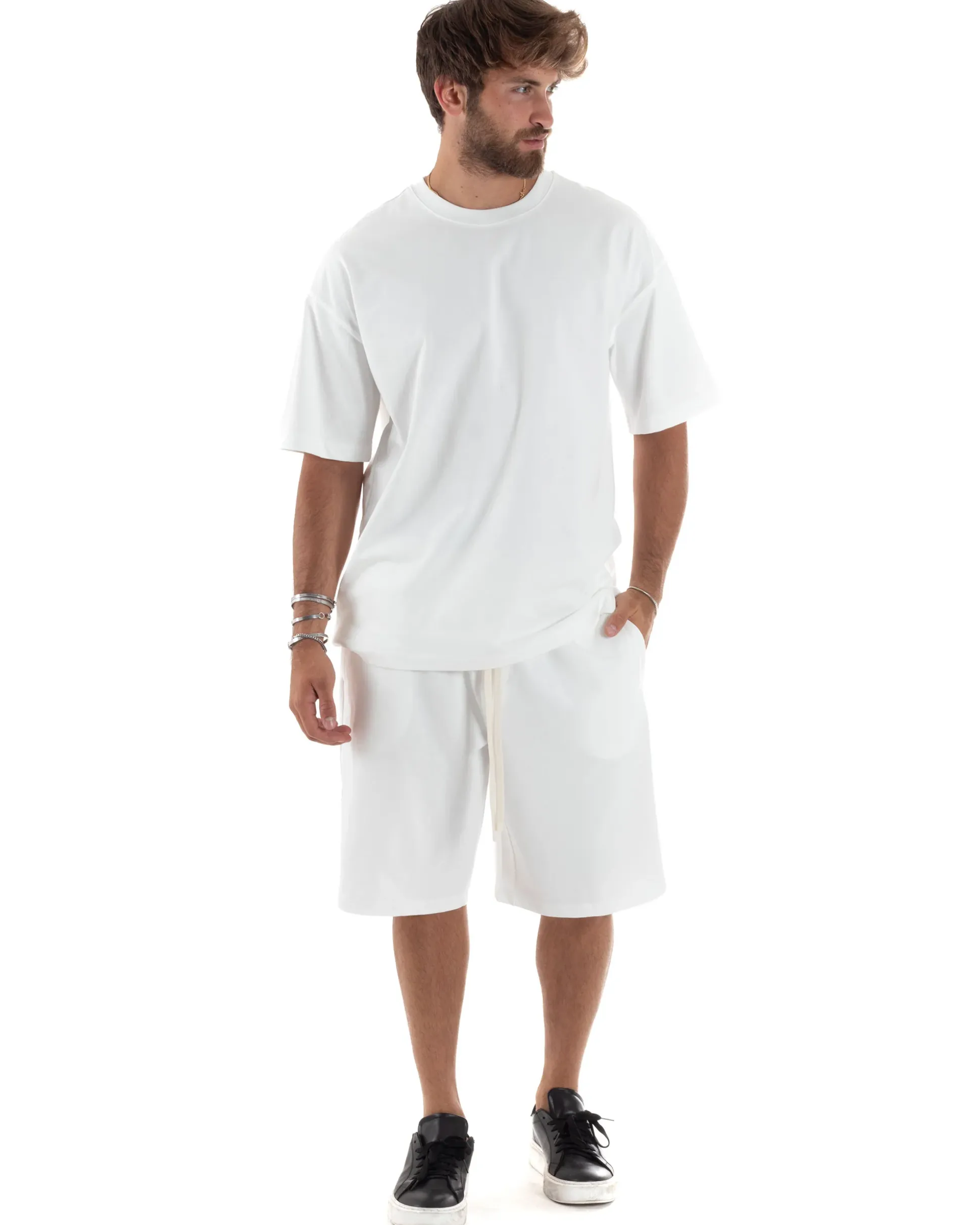 Completo Set Coordinato Uomo Cotone Outfit Basic Casual T-shirt Girocollo Bermuda Con Laccio Pantalaccio Regular Fit Bianco GIOSAL-OU2458A