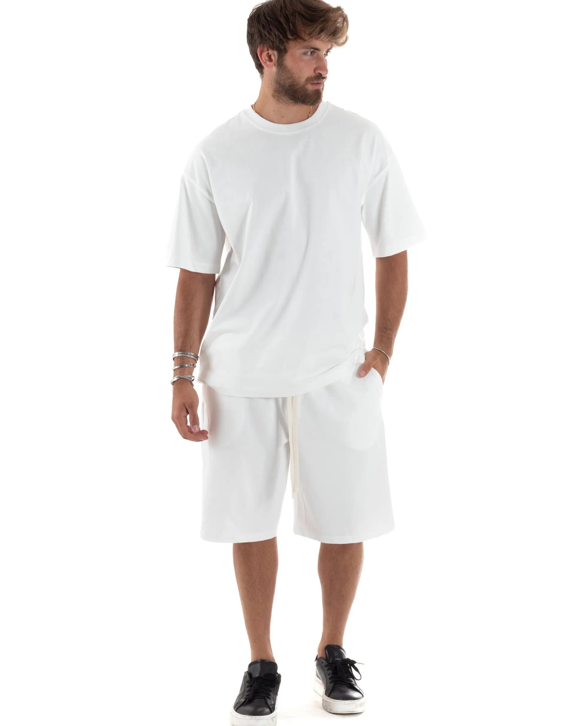 Completo Set Coordinato Uomo Cotone Outfit Basic Casual T-shirt Girocollo Bermuda Con Laccio Pantalaccio Regular Fit Bianco GIOSAL-OU2458A