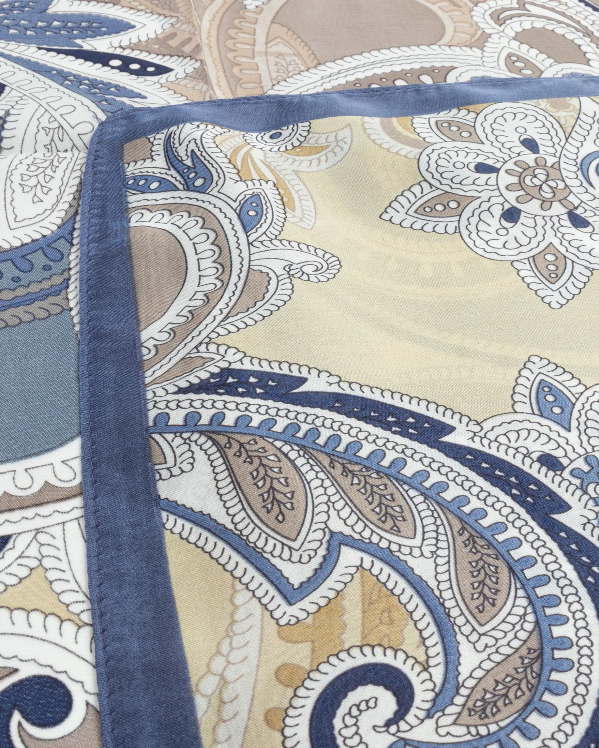 Foulard uomo unisex bandana paisley floreale medaglione fondo bicolore bordo satinato celeste GIOSAL-FD1008A