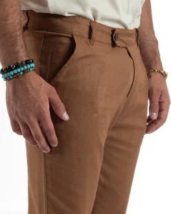 Pantaloni uomo lino sartoriale abbottonatura allungata camel P6331A